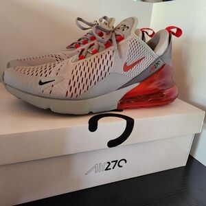 Nike Air Max 270 Mens size 10.5 Grey and Red